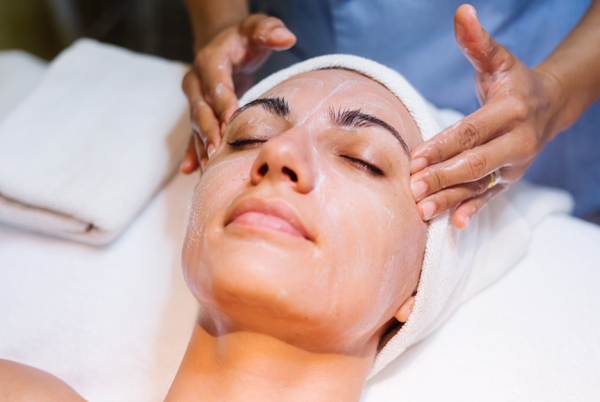Chemical Peels Service